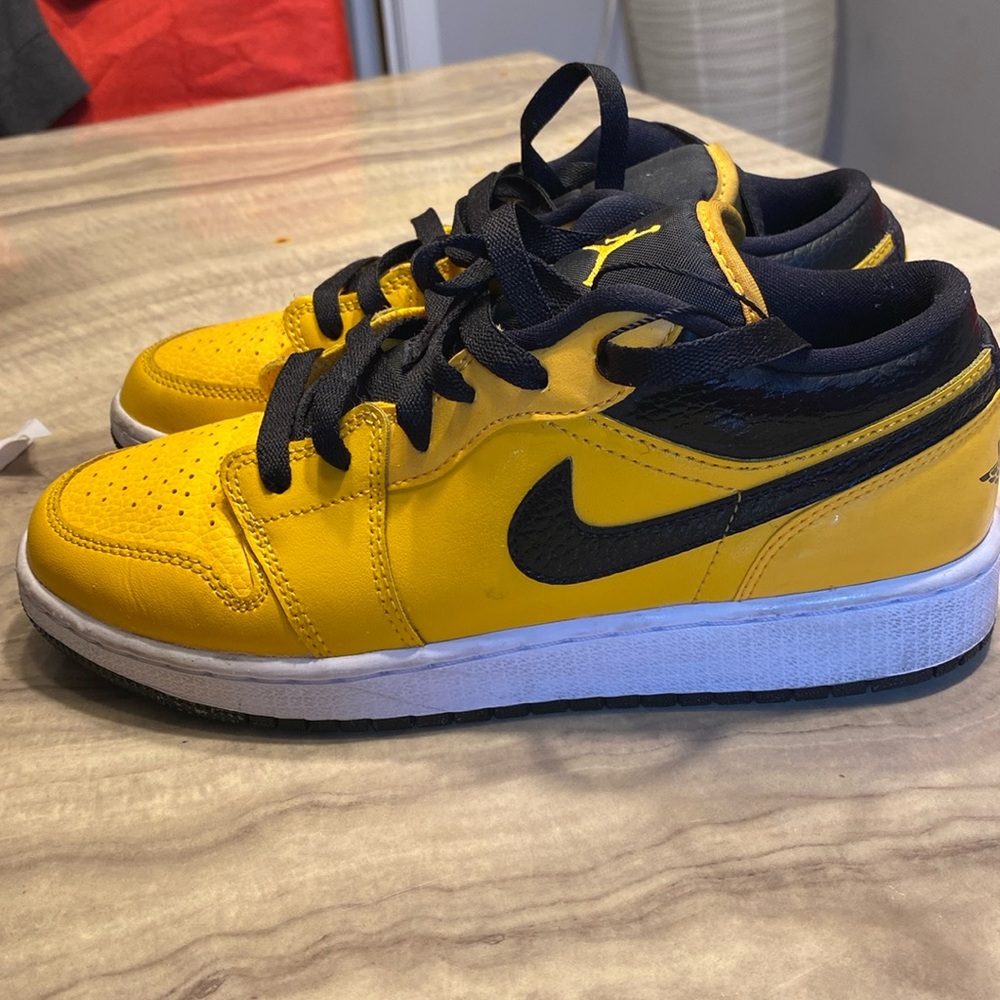 Air Jordan 1